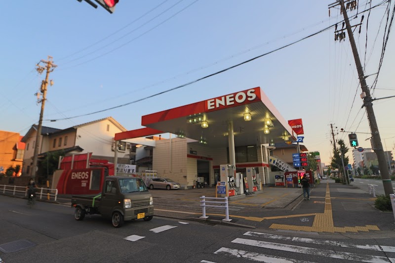 ENEOS セルフ新港陽町 SS (三輪石油)