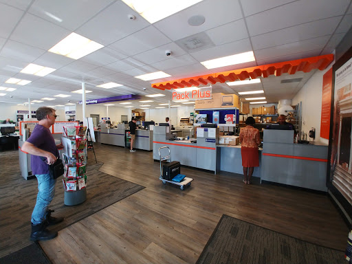 Print Shop «FedEx Office Print & Ship Center», reviews and photos, 2156 Barracks Rd, Charlottesville, VA 22903, USA