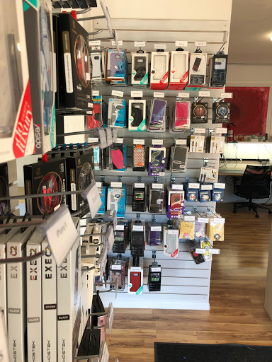 Mobile Phone Repair Shop «One Hour Device Repair», reviews and photos, 70 E Sunset Way, Issaquah, WA 98027, USA