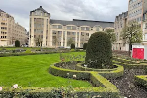 Place des Martyrs image