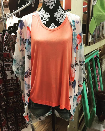 Antique Store «Levee Street Market Place», reviews and photos, 1001 Levee St, Vicksburg, MS 39183, USA