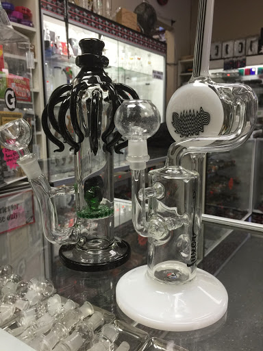 Tobacco Shop «The Tobacco Stop», reviews and photos, 3312 S Bristol St, Santa Ana, CA 92704, USA