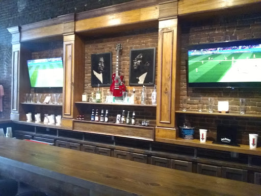 Liquor Store «Downtown Nashville Wine and Spirits», reviews and photos, 178 2nd Ave N, Nashville, TN 37201, USA