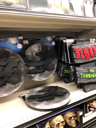 Discount Store «Big Lots», reviews and photos, 8563 Watson Rd, Webster Groves, MO 63119, USA