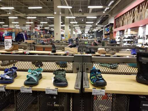 Camping Store «REI», reviews and photos, 49 Fitzgerald Street, Yonkers, NY 10710, USA