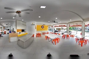 White Restaurant (Jalan Tampang) image