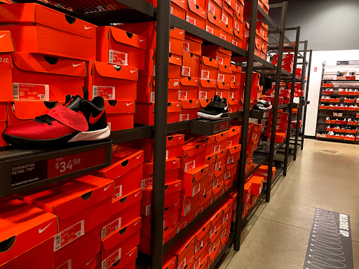 Sporting Goods Store «Nike Factory Store», reviews and photos, 20 Killingworth Tpke #155, Clinton, CT 06413, USA
