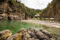 Foto von Spiaggia della Pignatella II mit kleine bucht