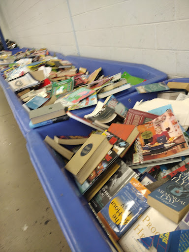 Thrift Store «Goodwill Store, Outlet Center & Donation Center», reviews and photos, 571 Hepburn Rd, Avondale, PA 19311, USA