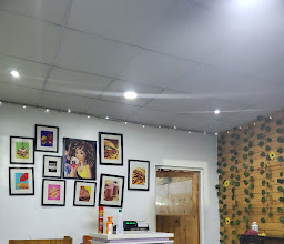 Burgers N Shakes photo