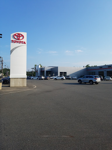 Toyota Dealer «Prime Toyota of Boston», reviews and photos, 1605 VFW Pkwy, West Roxbury, MA 02132, USA