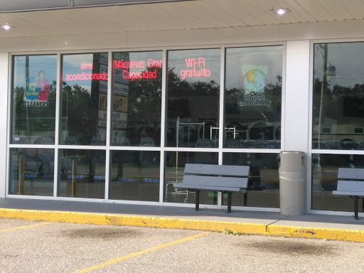 Laundry Service «Waters Express Laundry Center», reviews and photos, 4333 W Waters Ave, Tampa, FL 33614, USA