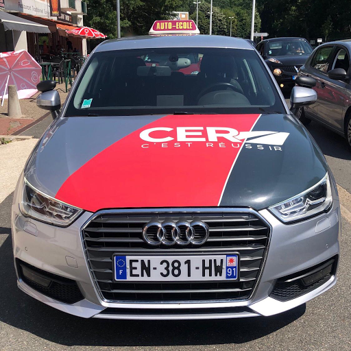 Auto-Moto-Ecole - Cer Parc Pierre N°1 Du Permis Accéléré à Sainte-Geneviève-des-Bois, Essonne