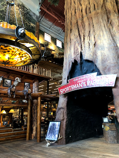Sporting Goods Store «Bass Pro Shops», reviews and photos, 1356 Bass Pro Dr, Manteca, CA 95337, USA