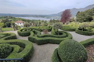 Giardini storici di Villa Bertarelli (sede del Parco Monte Barro) image