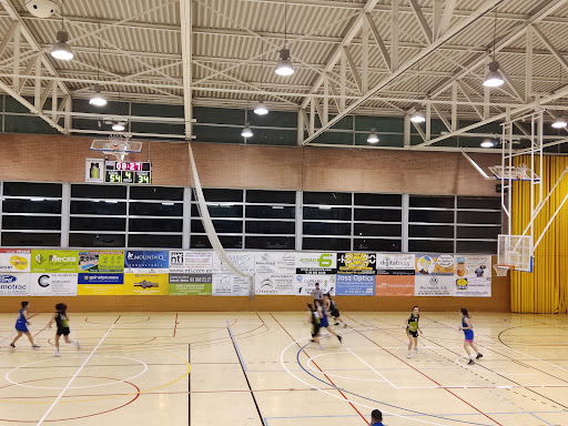 Poliesportiu Municipal de Molins de Rei en Molins de Rei, Barcelona