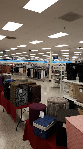 Clothing Store «Ross Dress for Less», reviews and photos, 201 University Oaks Blvd, Round Rock, TX 78664, USA