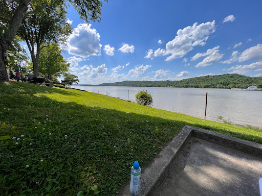 Convenience Store «Augusta General Store», reviews and photos, 109 Main St, Augusta, KY 41002, USA