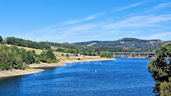 Photo de Liegewiese Beach protégé par des falaises