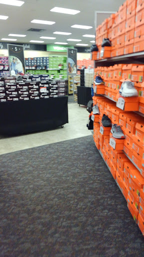 Shoe Store «Shoe Carnival», reviews and photos, 466 Pinnacle Pkwy, Bristol, TN 37620, USA
