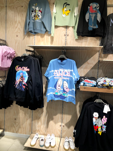 Läden, um Herren-T-Shirts zu kaufen Mannheim