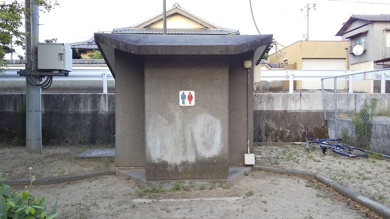 福井公園 公衆トイレ