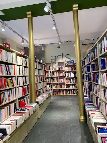 Librairie de livres d'occasion Book Off Châtelet Paris