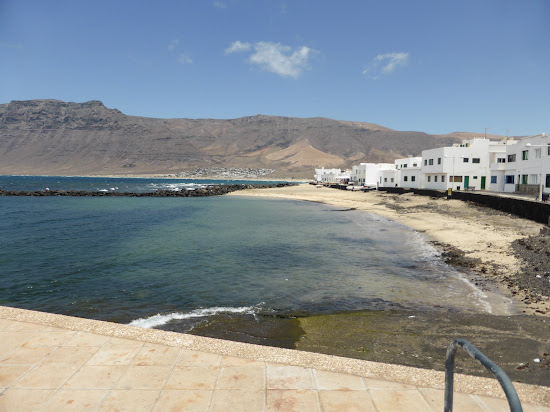 Piscina natural Caleta de Famara Beach