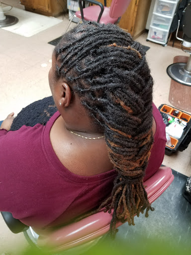 Beauty Salon «New Concepts Beauty & Barber», reviews and photos, 10519 W Main St, Belleville, IL 62223, USA