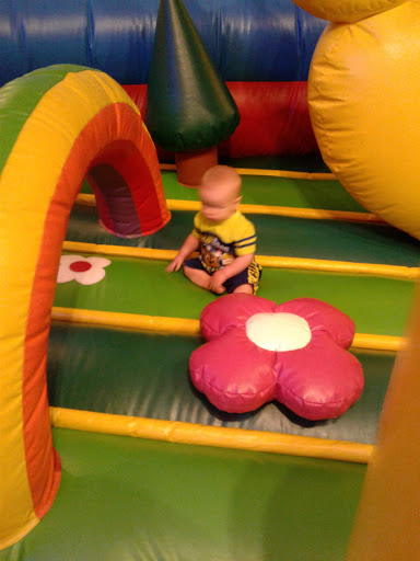 Shopping Mall «Chapel Hill Mall», reviews and photos, 2000 Brittain Rd, Akron, OH 44310, USA