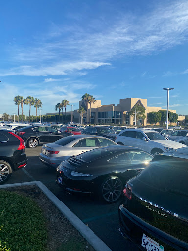 Used Car Dealer «CarMax Dealership», reviews and photos, 9501 Research Dr, Irvine, CA 92618, USA