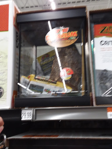 Pet Supply Store «Pet Supplies Plus», reviews and photos, 13360 W 87th St Pkwy, Lenexa, KS 66215, USA