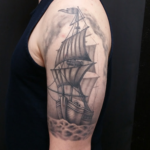 Tattoo Shop «Dark Horse Tattoo Company», reviews and photos, 1111 N Gilbert Rd #108, Gilbert, AZ 85234, USA