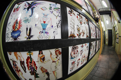 Tattoo Shop «Fat Kat Tattoo», reviews and photos, 89 Broad St, Keyport, NJ 07735, USA