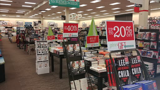 Book Store «Books-A-Million», reviews and photos, 3230 Westgate Mall, Fairview Park, OH 44126, USA