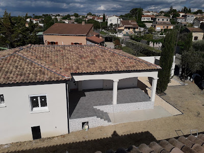 Eleganbati à Carpentras