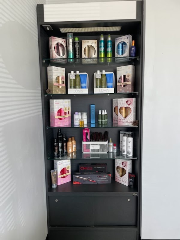 Artemis salon and Boutique 18936