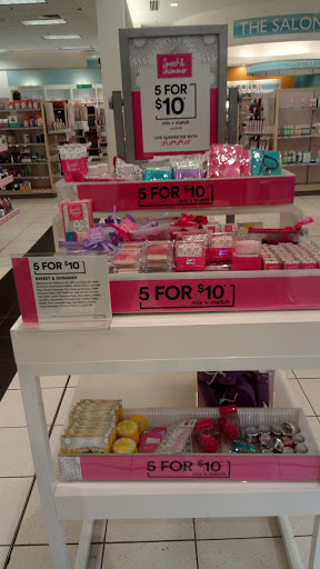 Hair Salon «Ulta Beauty», reviews and photos, 5481 Touhy Ave, Skokie, IL 60077, USA