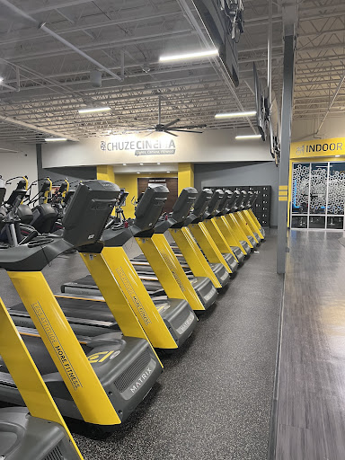Gyms with swimming pool Denver