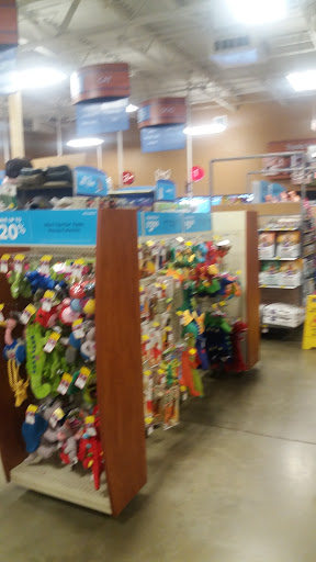 Pet Supply Store «PetSmart», reviews and photos, 948 Springfield Rd, Union, NJ 07083, USA