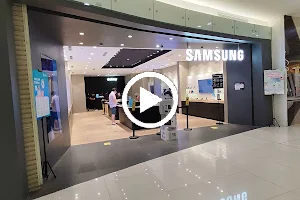 Samsung Experience Store - Mall Ciputra World image