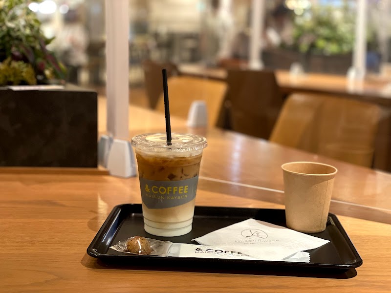 ＆coffee阪急三番街