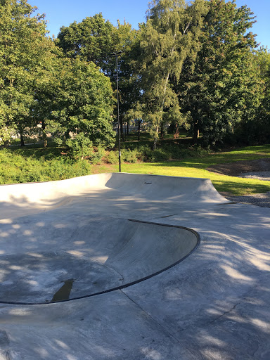 The Sun Burns Skateboard Park