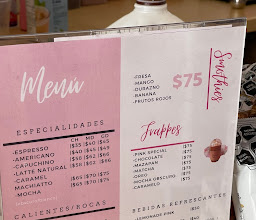 SAYURI coffee and flowers photo