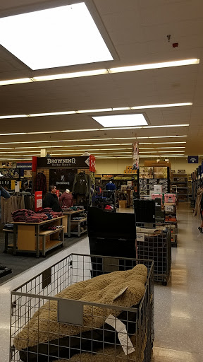 Sporting Goods Store «Academy Sports + Outdoors», reviews and photos, 5802 19th St, Lubbock, TX 79407, USA