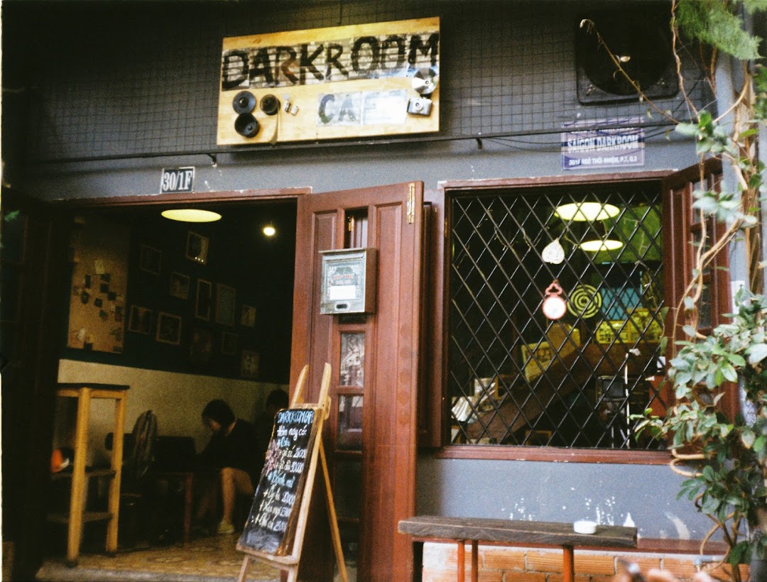 Darkroom - Cafe, Films & Lab service