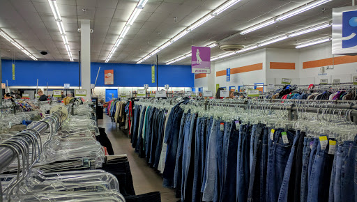 Thrift Store «Alma School & Ray Goodwill Retail Store & Donation Center», reviews and photos, 930 N Alma School Rd, Chandler, AZ 85224, USA