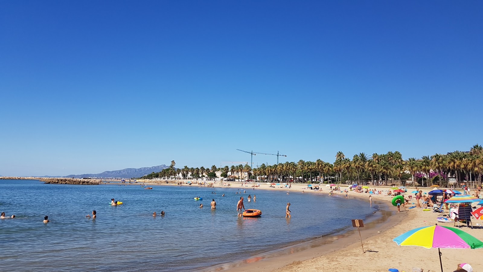 Photo de Plage de Cambrils avec un niveau de propreté de très propre