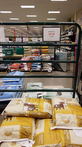 Animal Feed Store «Shoppers Supply», reviews and photos, 2880 S Alma School Rd, Chandler, AZ 85286, USA