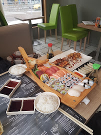 Plats et boissons du Restaurant de sushis Esprit Sushi Pontarlier - n°3